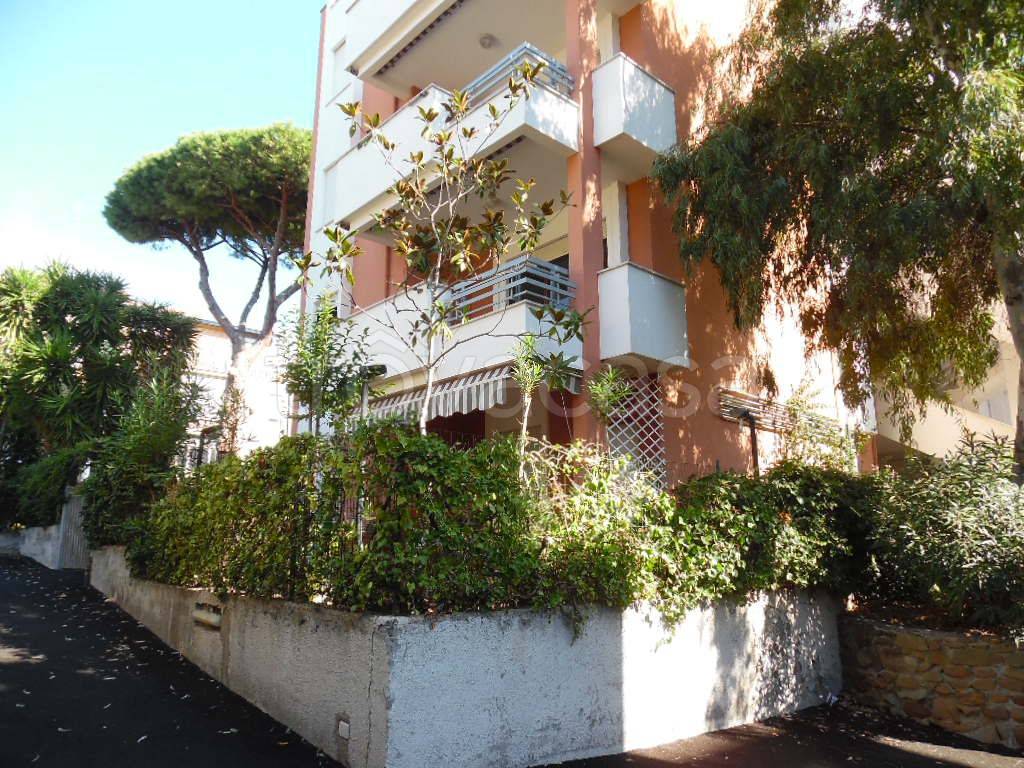 Appartamento in affitto a Santa Marinella via Aurelia, 477