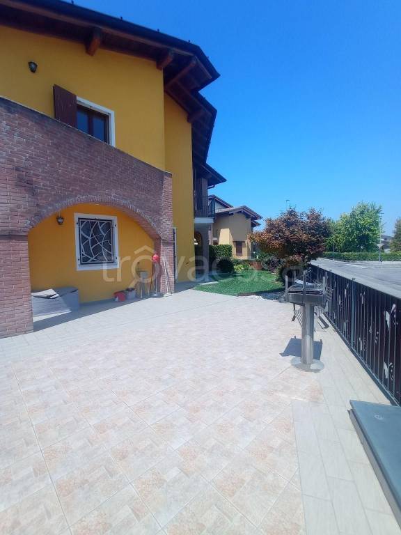 Villa a Schiera in in vendita da privato a Carpenedolo via Umberto Treccani, 43