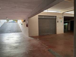 Garage in affitto a lecce via francesco de mura, 37