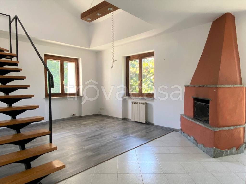 Villa in vendita a Fiorano Canavese via Giacosa, 8