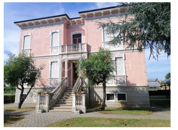 Villa in in vendita da privato a Fratta Polesine via Beato Luigi Guanella, 58