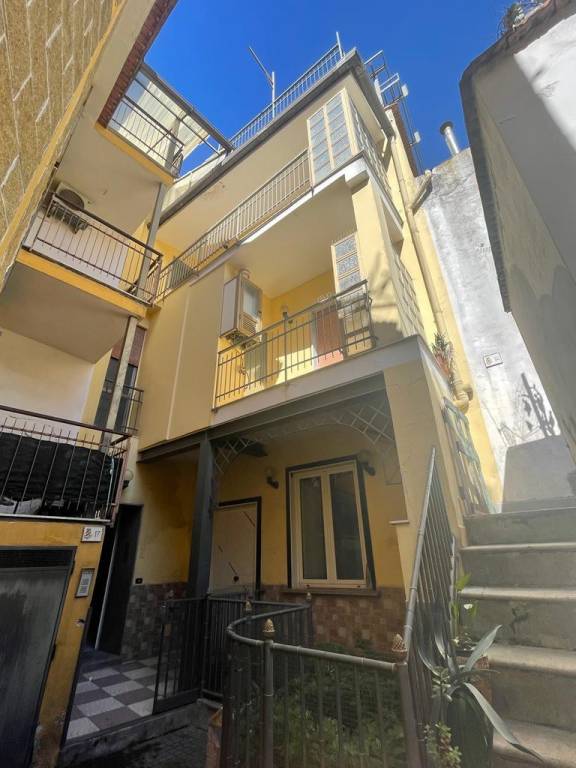 Casa Indipendente in vendita a Siano vico Parisi, 17