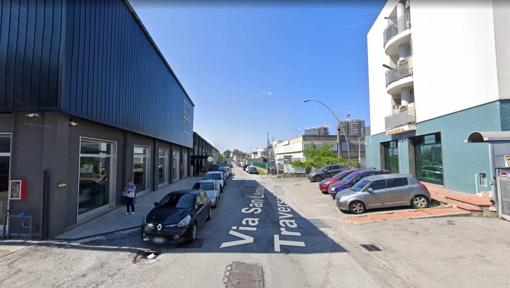 Capannone Industriale in vendita a Salerno località Migliaro