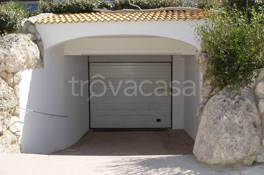 Garage in vendita a Castelsardo