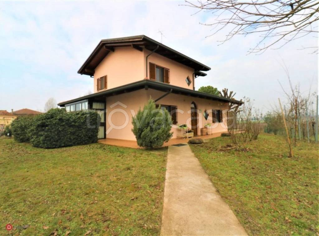 Villa in in vendita da privato a Lugo via Fiumazzo, 565