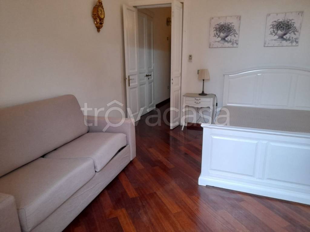 Appartamento in in affitto da privato a Salerno via Velia, 46