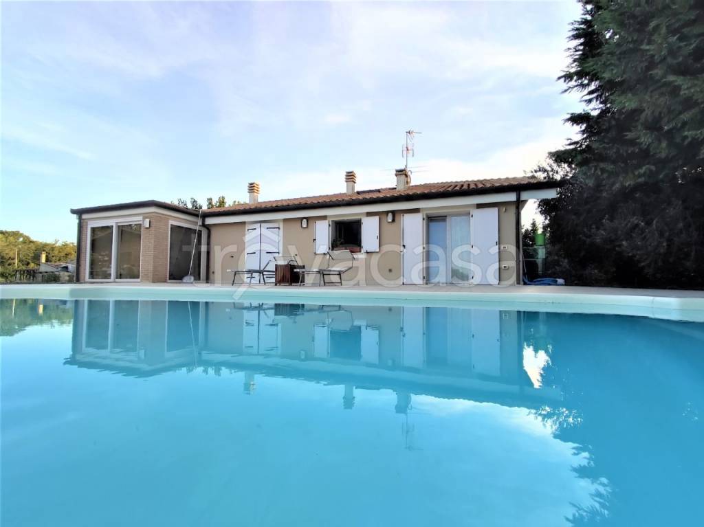 Villa in vendita a Fano località Madonna Ponte, 46