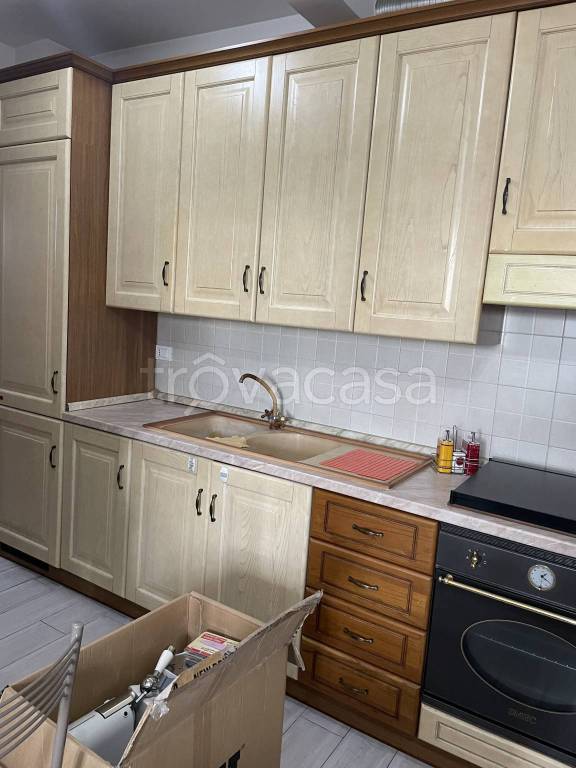 Appartamento in affitto a Roma via Valle Castellana