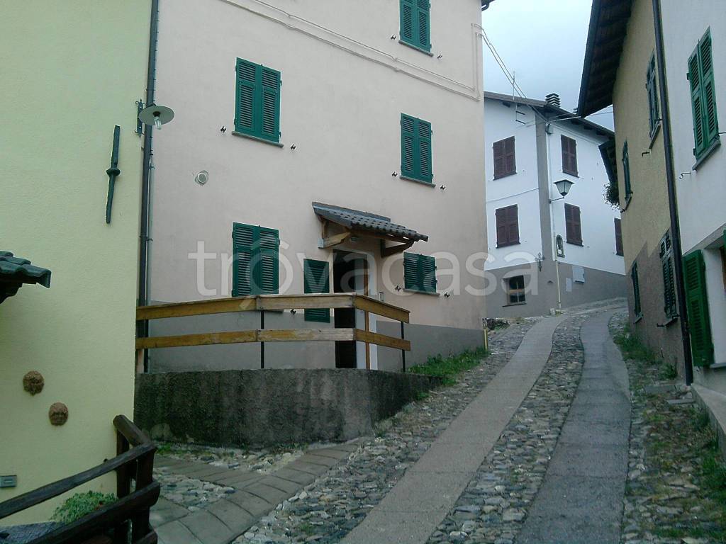 Appartamento in vendita a Santo Stefano d'Aveto località Roncolongo, 80