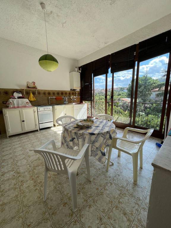 Appartamento in vendita a Capri Leone via Nazionale, 341