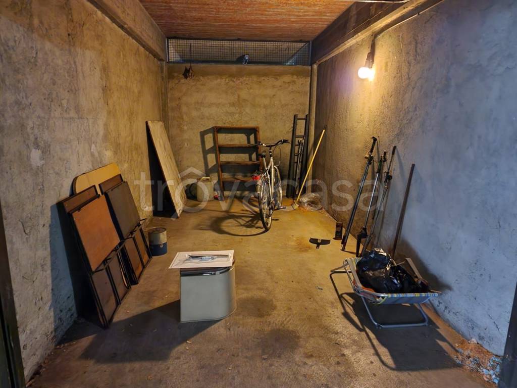 Garage in vendita a Collegno corso Francia, 118