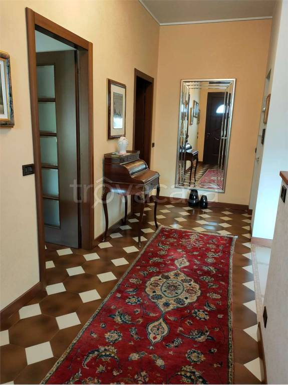 Villa in vendita a Mantova