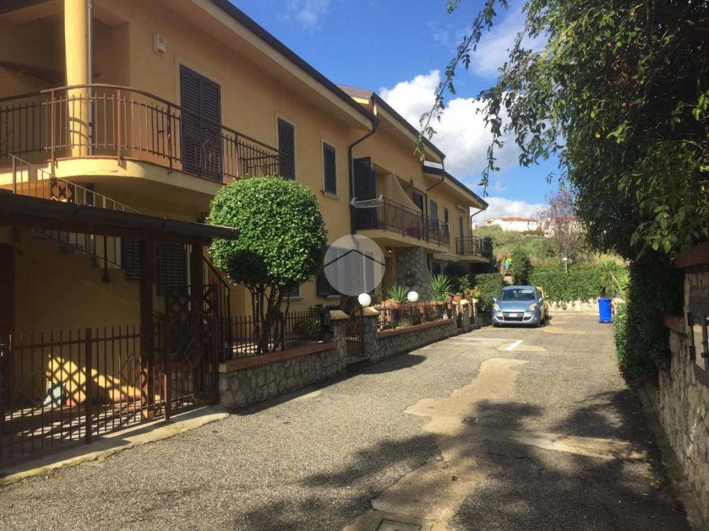 Villa Bifamiliare in vendita a Cerisano via Carito, 13