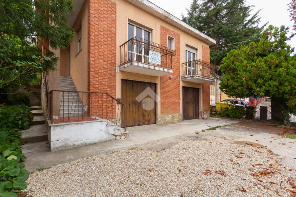 Casa Indipendente in vendita a Costigliole d'Asti viale Bianco Corrado, 4