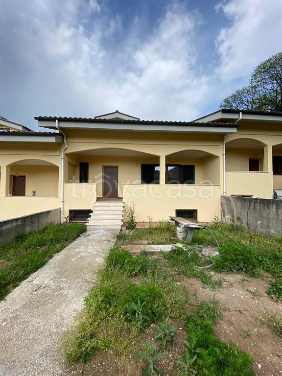 Villa Bifamiliare in vendita a Labico strada 24 Bis