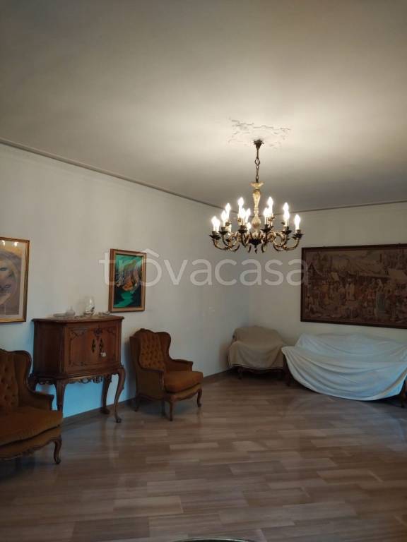 Appartamento in in affitto da privato a Trani via Vittorio Veneto, 27