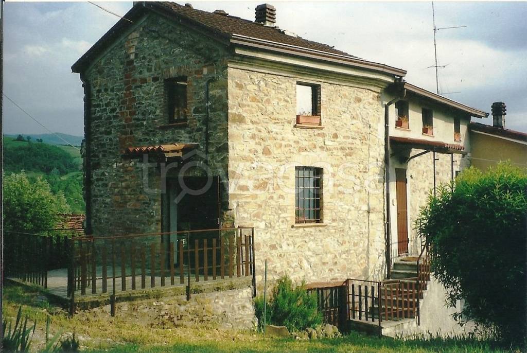 Casa Indipendente in in vendita da privato a Travo località Roncola Superiore, 8
