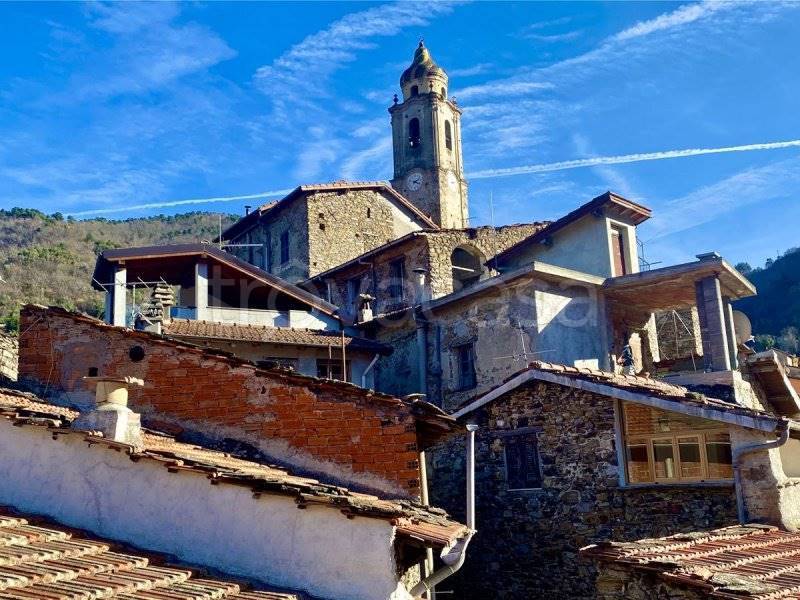Casa Indipendente in vendita a Castel Vittorio