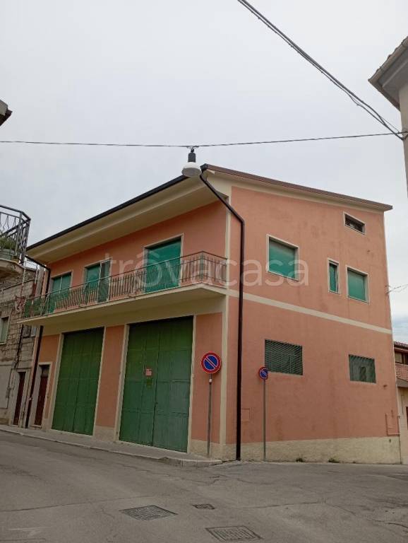 Casa Indipendente in in vendita da privato a Tocco da Casauria via Roma, 64