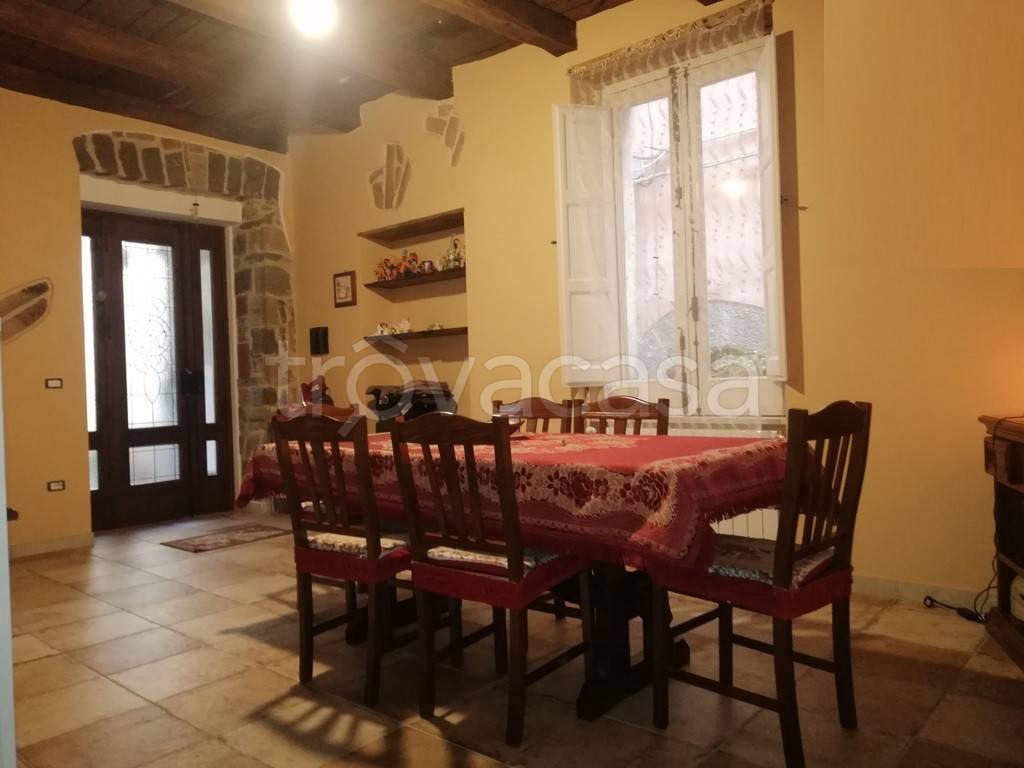 Appartamento in vendita a Caiazzo via Aulo Attilio Caiatino, 19