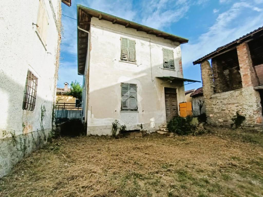 Casa Indipendente in vendita a Grondona via s. Colombano, 29