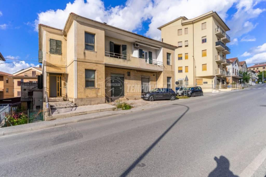 Casa Indipendente in vendita a Monte San Giusto via Macerata 110
