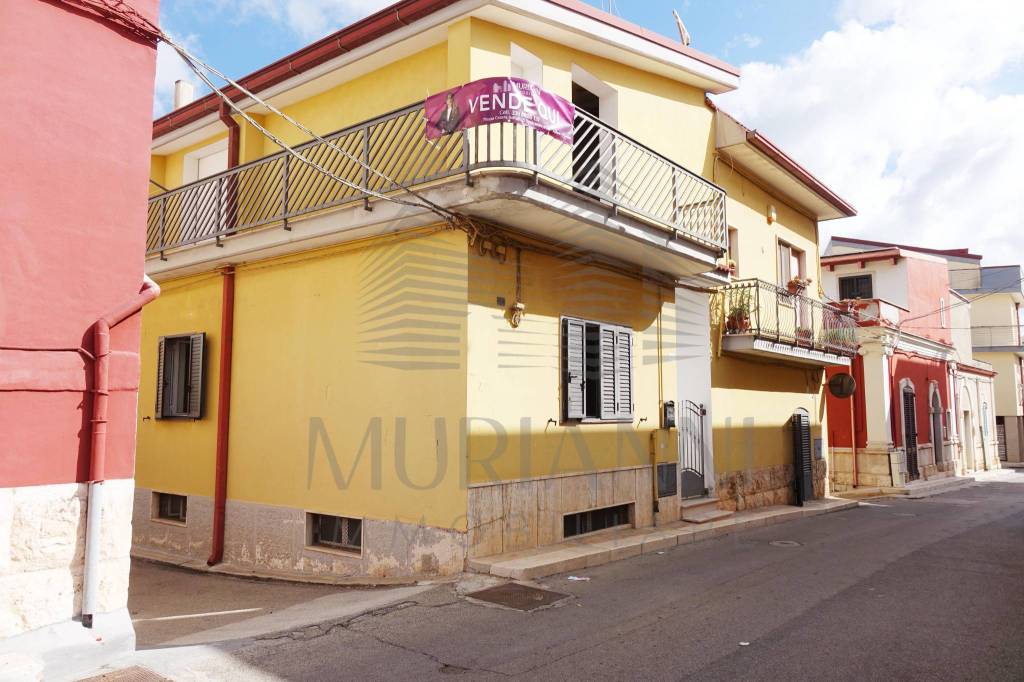 Casa Indipendente in vendita a Sannicandro di Bari via Mezardo, 46