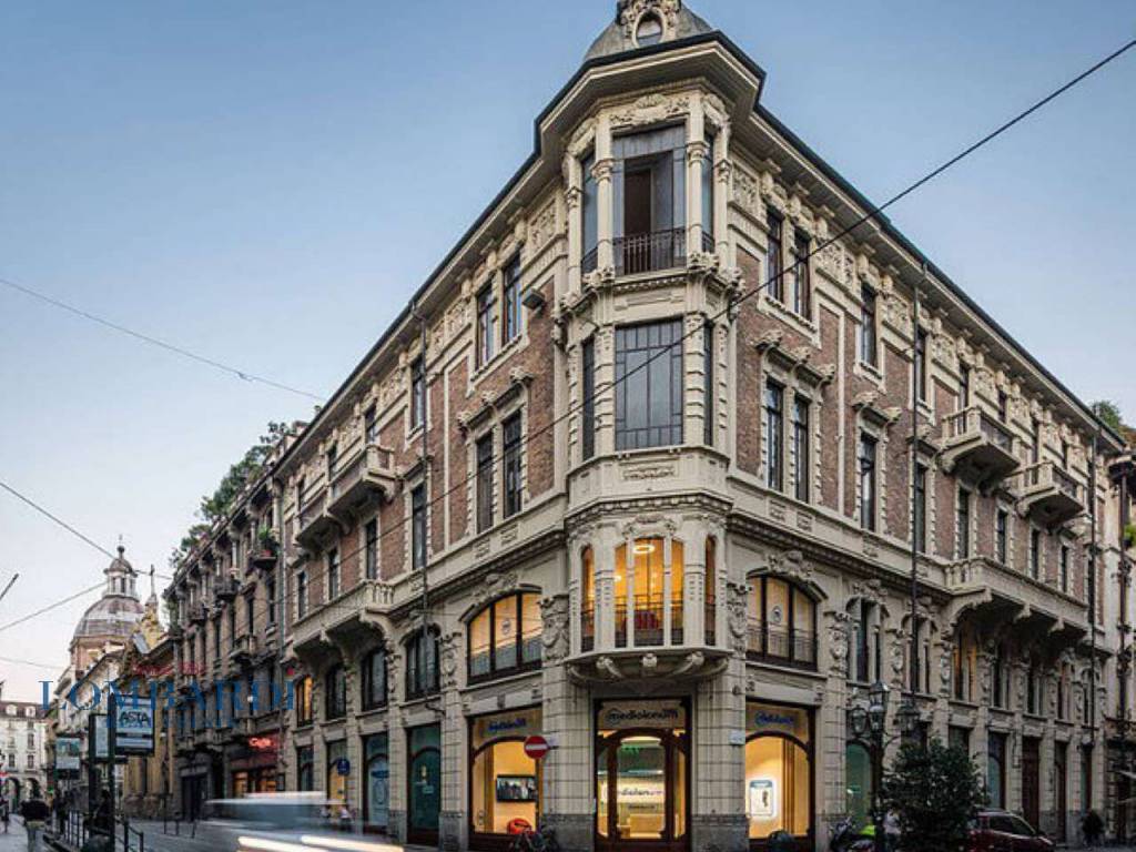 Negozio in affitto a Milano via Monte Di Pieta'