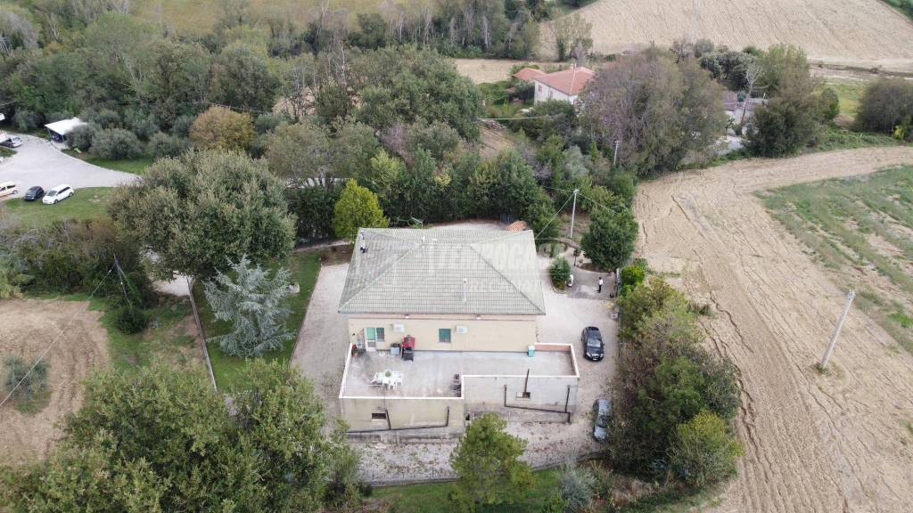 Villa Bifamiliare in vendita a Montecassiano località Montelibano