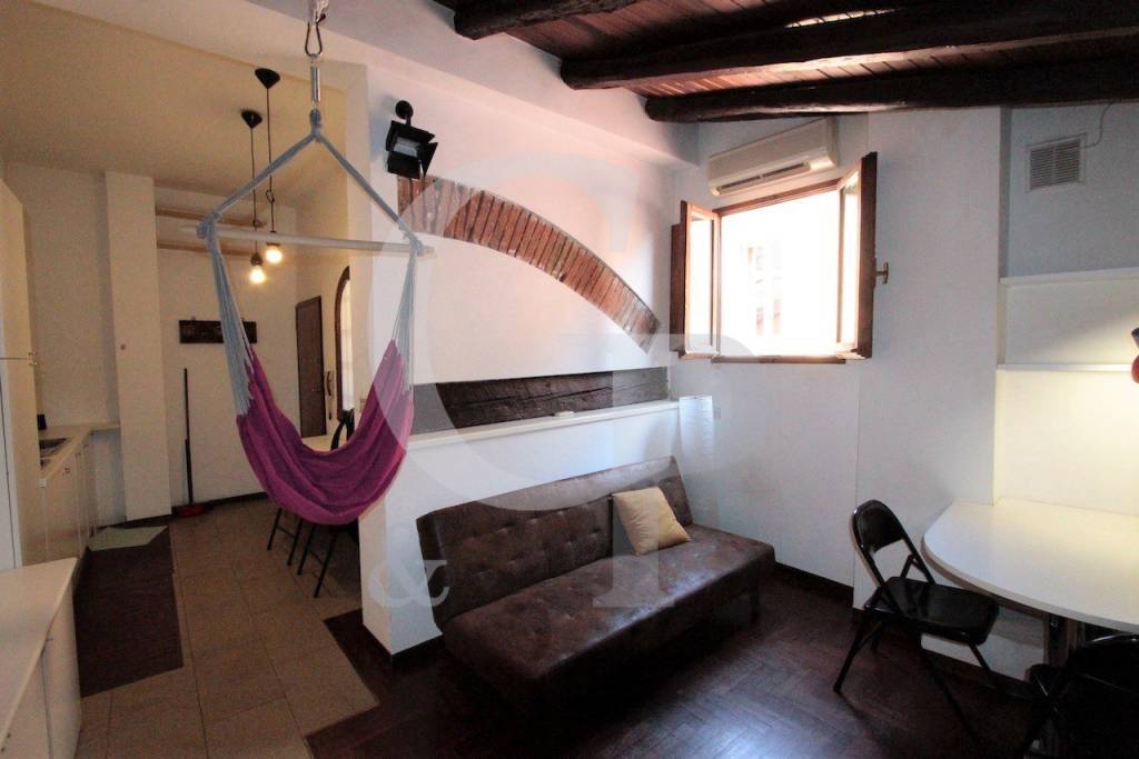 Appartamento in vendita a Bologna via Luigi Zamboni, 58