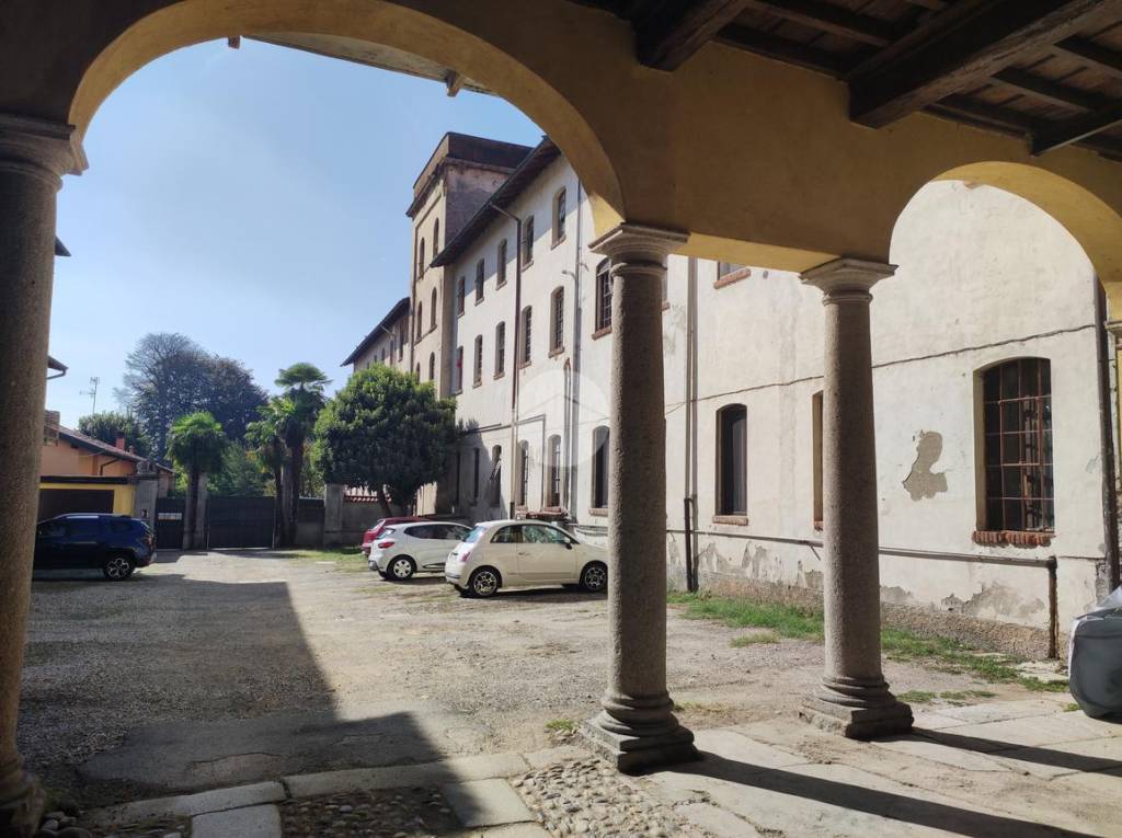 Casa Indipendente in vendita a Boffalora sopra Ticino