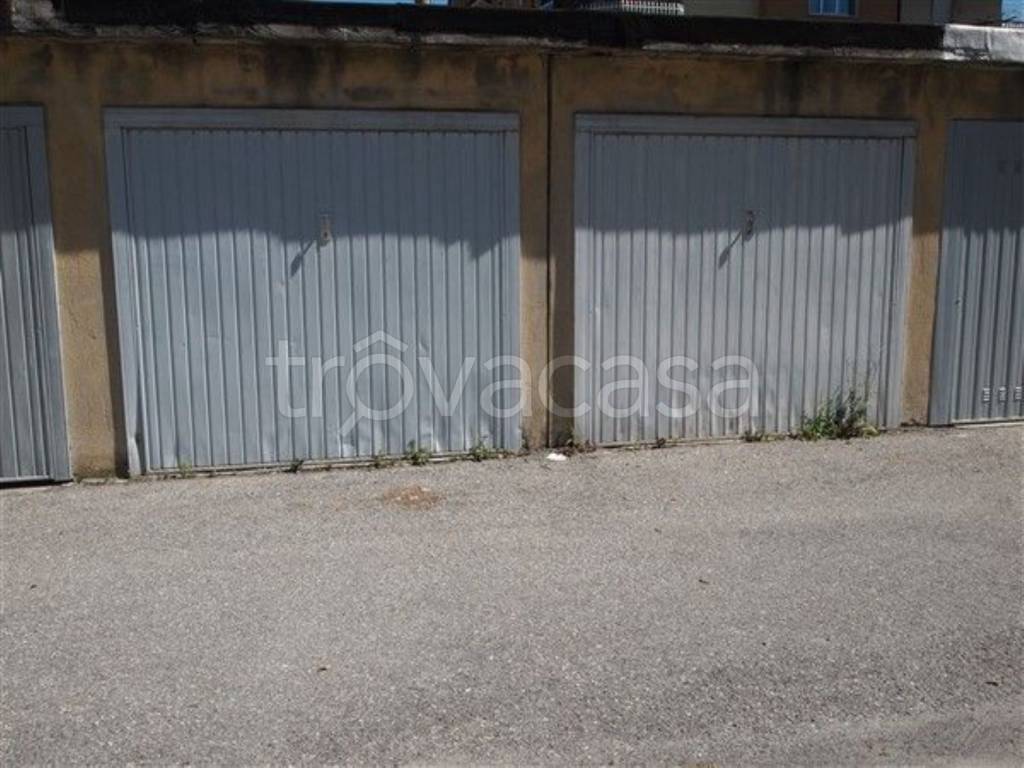 Garage in vendita a Borgo San Dalmazzo via Cuneo