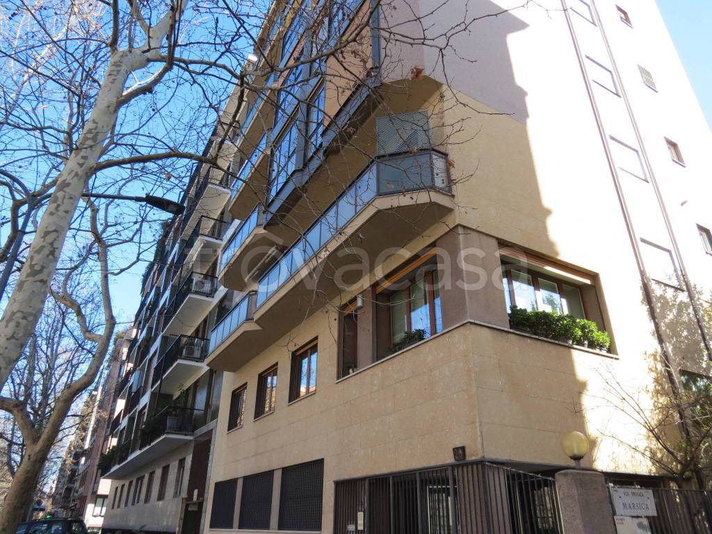Appartamento in vendita a Milano via Eleuterio Pagliano, 29