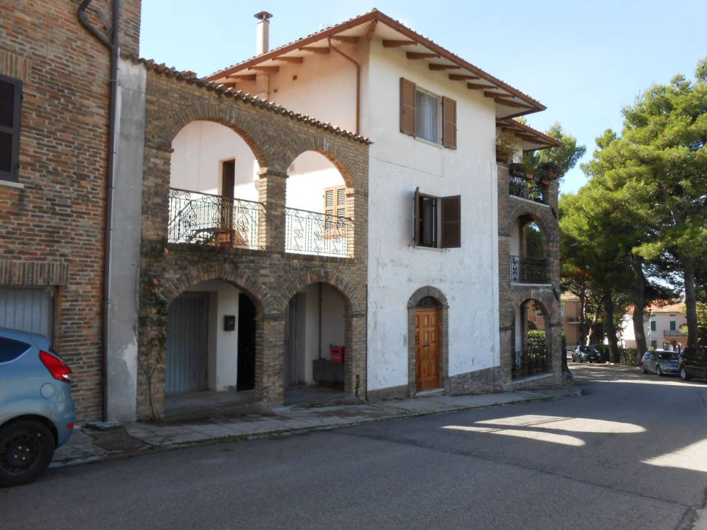 Villa in vendita a Mondavio borgo Gramsci