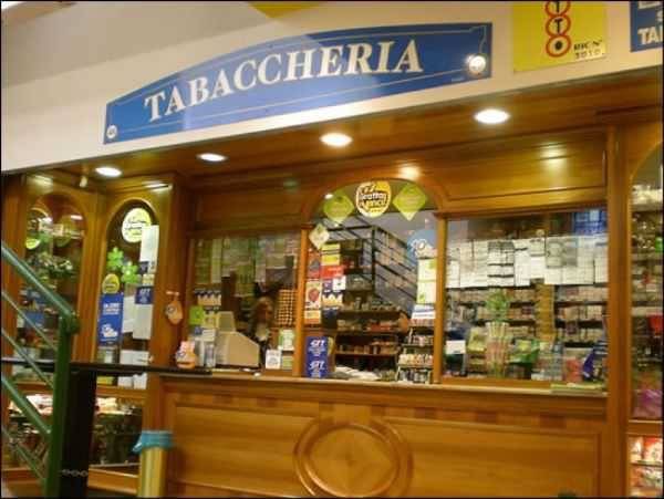 Tabaccheria in vendita a Varazze via Lanzerote Malocello