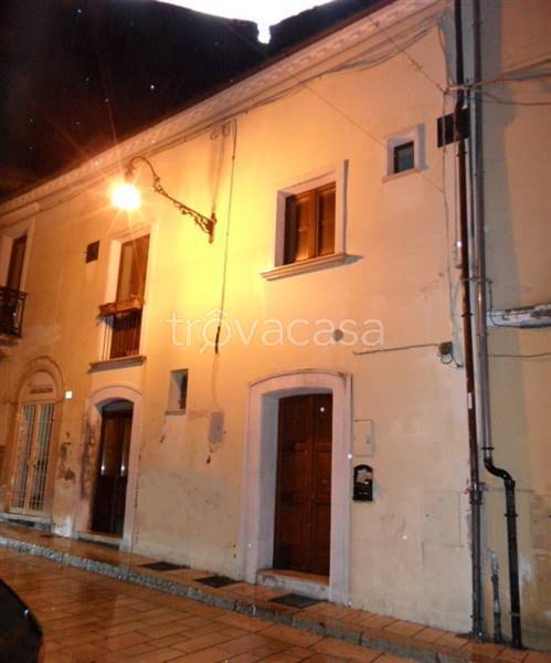 Appartamento in vendita a Larino via Cluenzio, 65