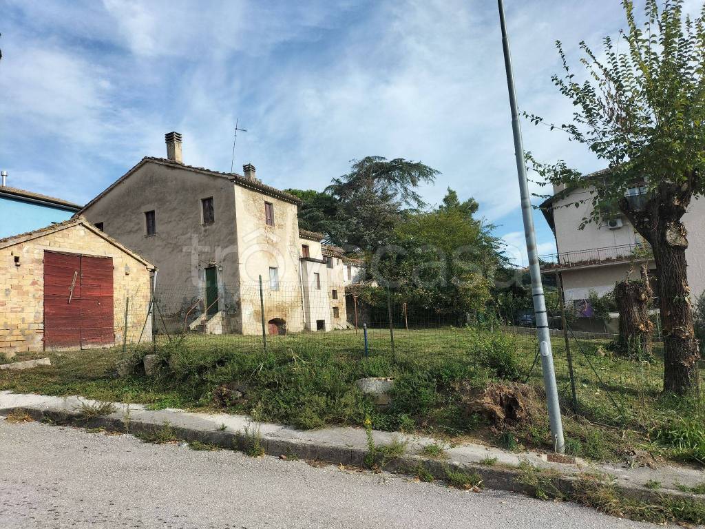 Terreno Residenziale in vendita a Castelplanio strada Provinciale di Castelplanio