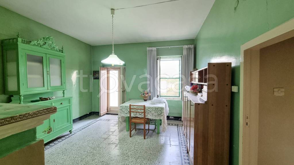 Appartamento in vendita a Mesagne via Aimonetto San Giorgio, 43