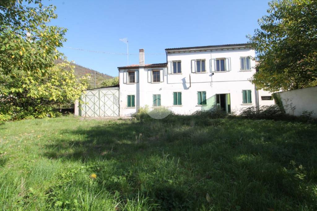 Casa Indipendente in vendita ad Arquà Petrarca via Costa, 93