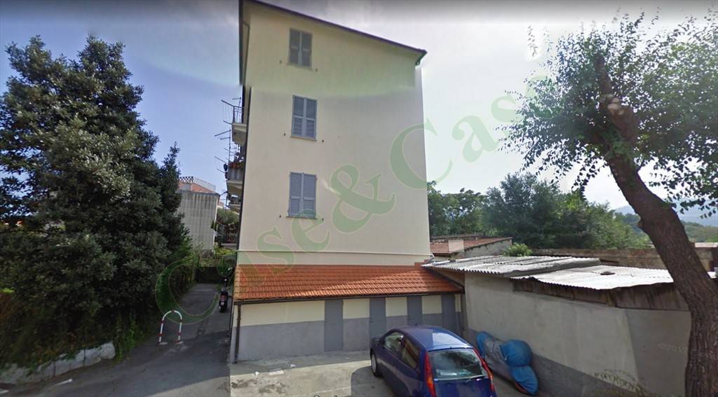 Appartamento in vendita a Vado Ligure via Alessandro Manzoni