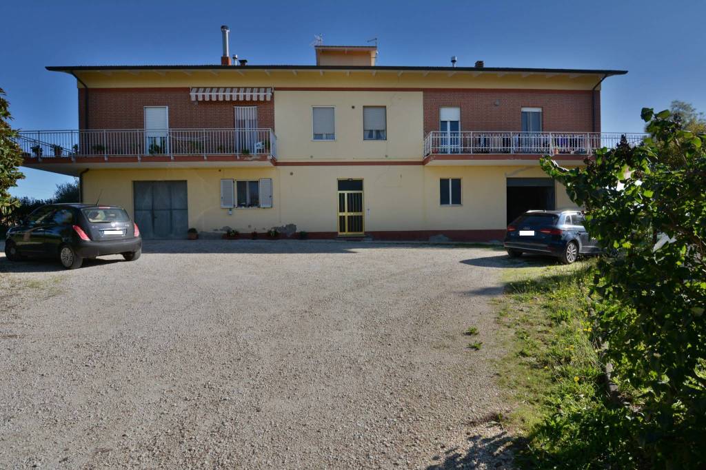 Appartamento in vendita a Recanati contrada Chiarino, 53