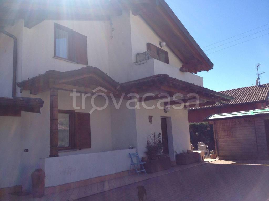 Villa in in vendita da privato a Comignago via Borgomanero, 18