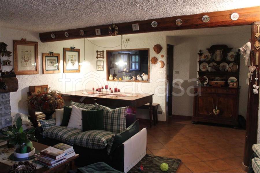 Villa in in vendita da privato a Borgo Val di Taro località Cappellezzi Frazione Gorro