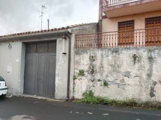 Garage in vendita a zafferana etnea via vecchia guglielmo marconi, 32