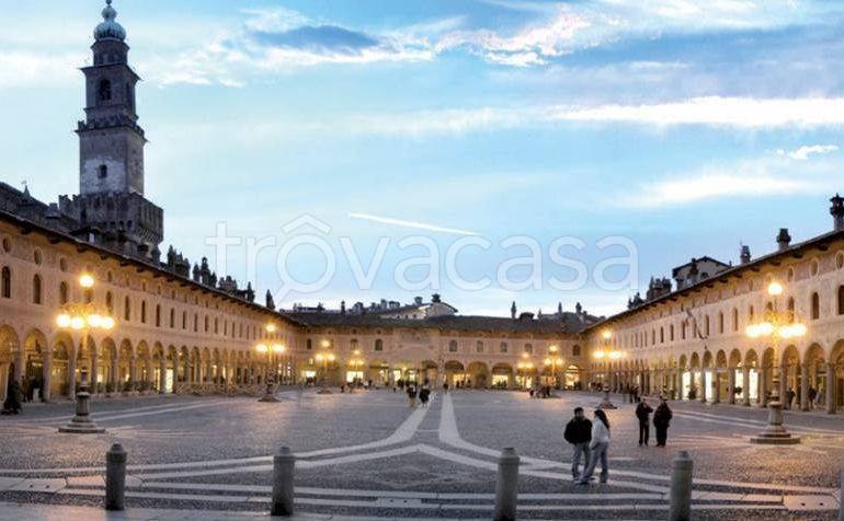 Ristorante in in vendita da privato a Vigevano piazza Ducale