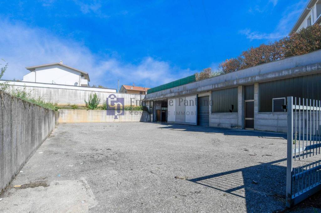 Capannone Industriale in vendita a Cavernago via Luigi Pirandello, 2