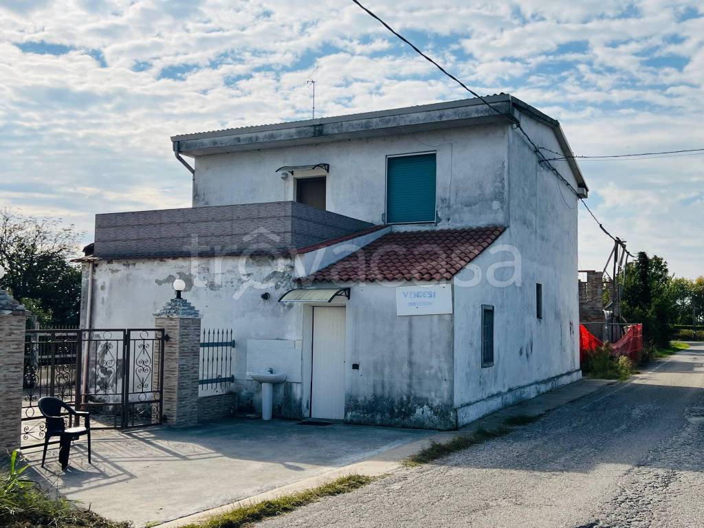 Villa a Schiera in in vendita da privato a Motteggiana strada Recorlandi