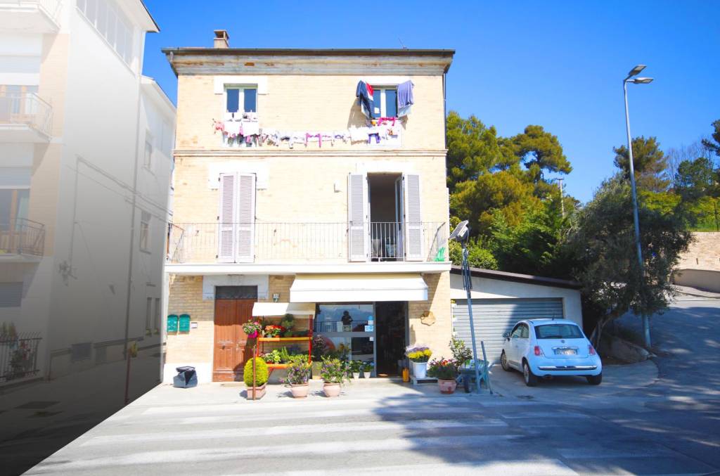Casa Indipendente in vendita a Sant'Elpidio a Mare via Tevere 21