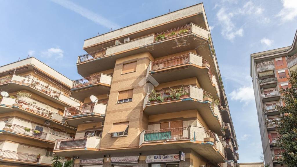 Appartamento in vendita a Guidonia Montecelio via Giacomo Leopardi, 46