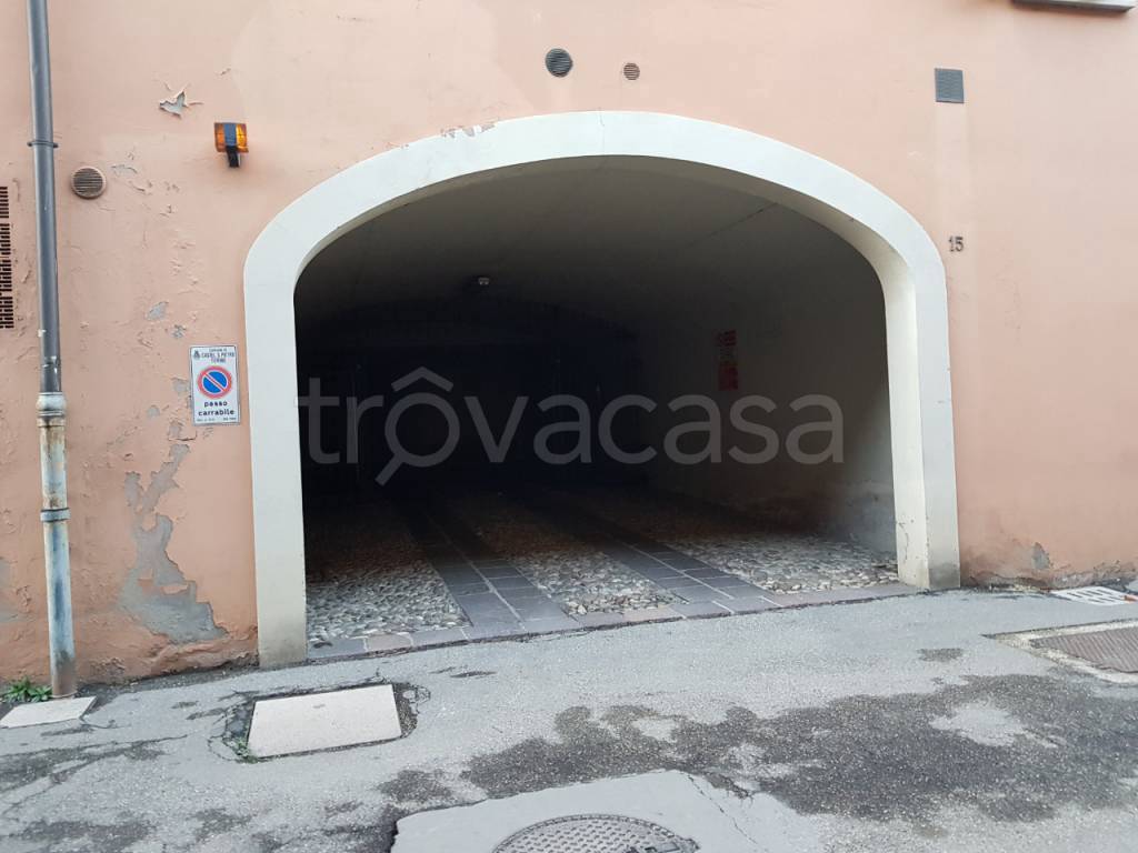 Garage in vendita a Castel San Pietro Terme via silvio pellico